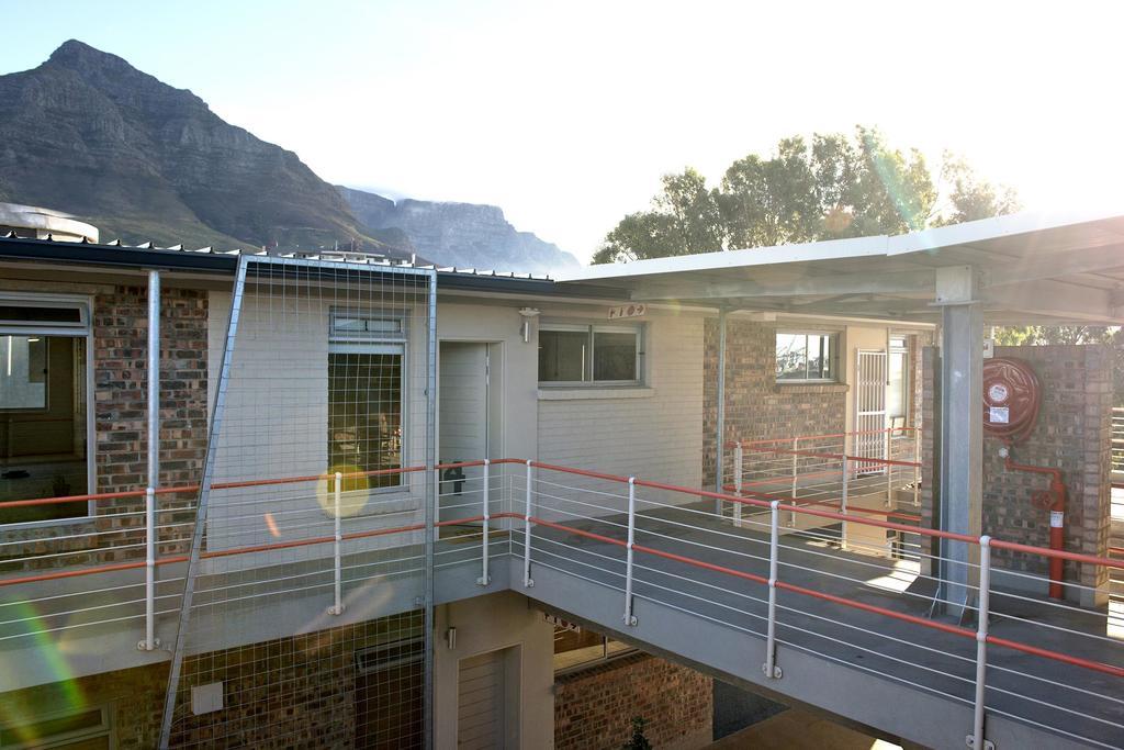 Swift Contemporary Studio Apartment Apartment *