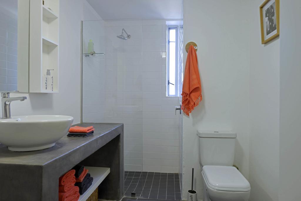 Swift Contemporary Studio Apartment Apartment