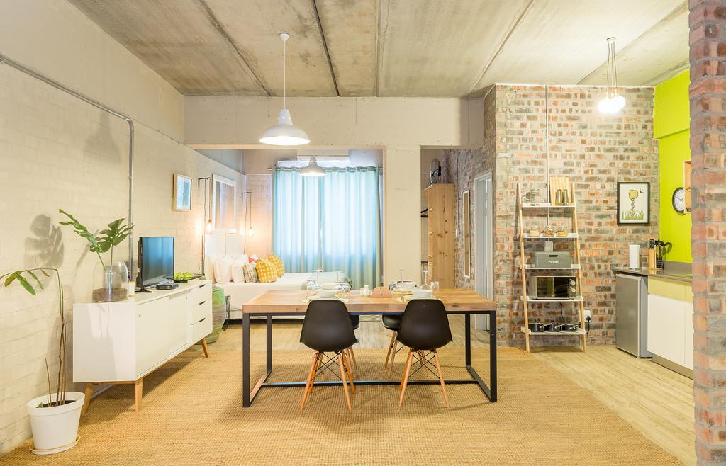 Swift Contemporary Studio Apartment Apartment