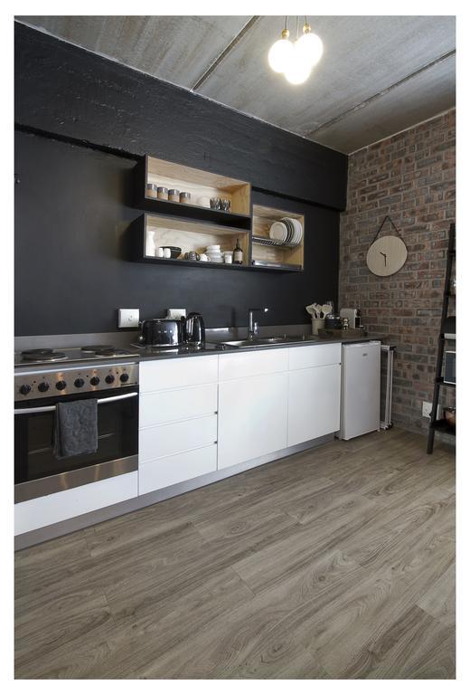 Swift Contemporary Studio Apartment * Cape Town