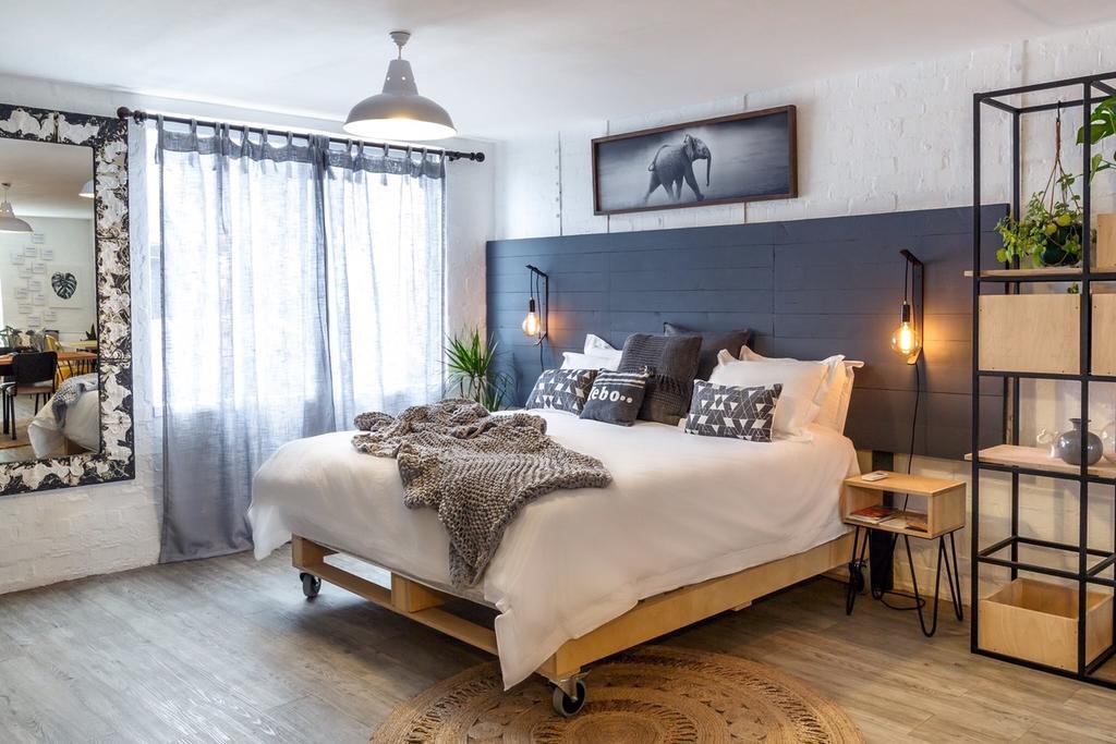 Apartment Swift Contemporary Studio Apartment
