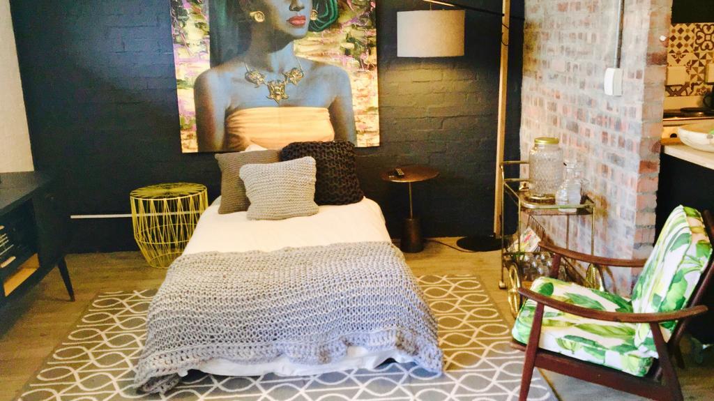 Swift Contemporary Studio Apartment *